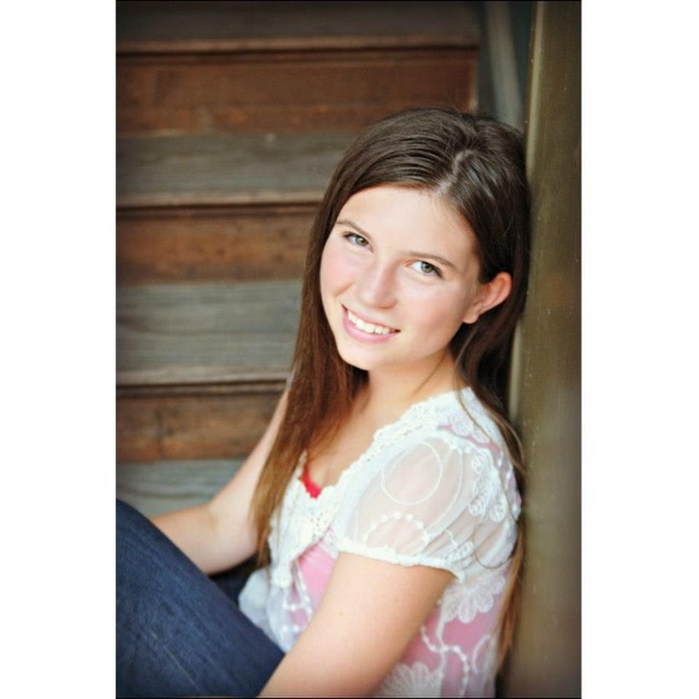 Meet your Posher, Cait